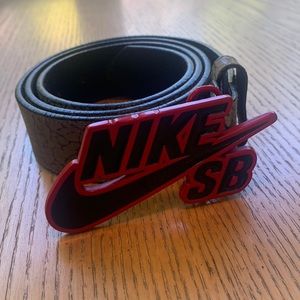 Rare nike sb belt. Roughly size 28-34